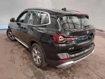 X3 xDrive 20d /PANOR /LEDER / AHK/ HEAD- UP/ H&K