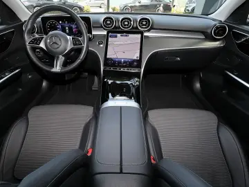 C 180 AHK+KAMERA+CARPLAY+LED+MBUX+SPURHALTE+17