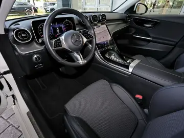 C 180 AHK+KAMERA+CARPLAY+LED+MBUX+SPURHALTE+17