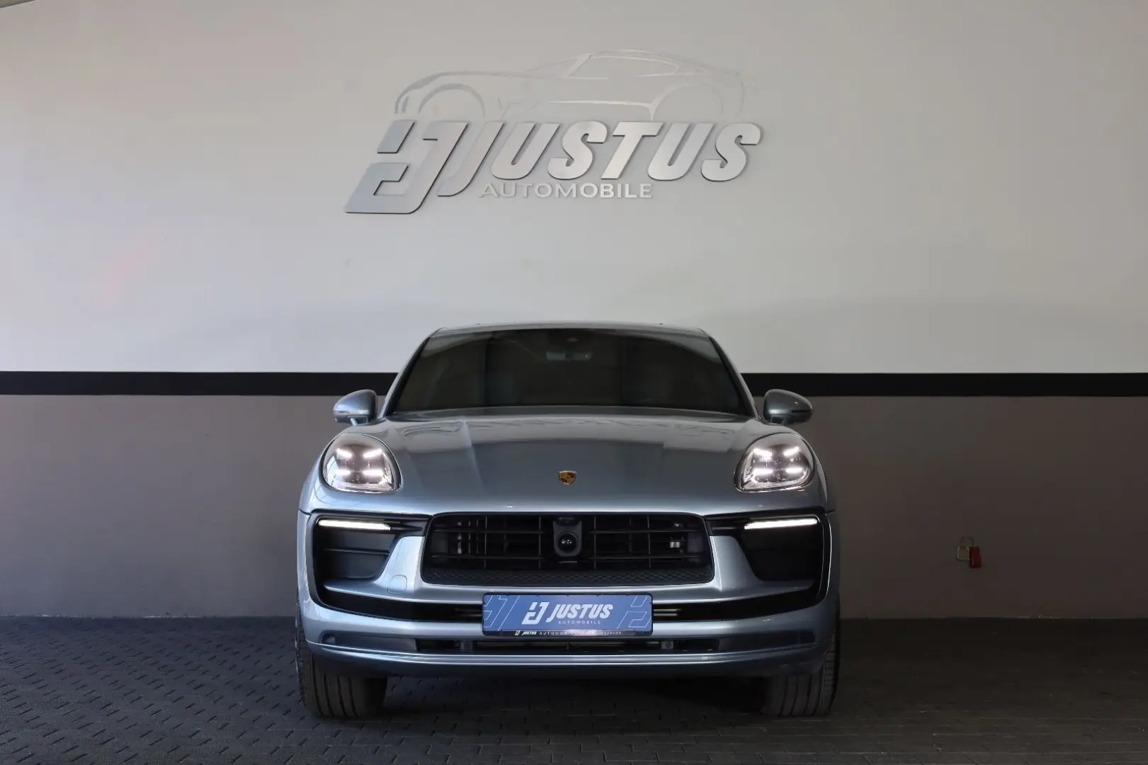 Macan 2.0 AWD/360*/4xSHZ/SBL/LHZ/PANO/TOTW/R20