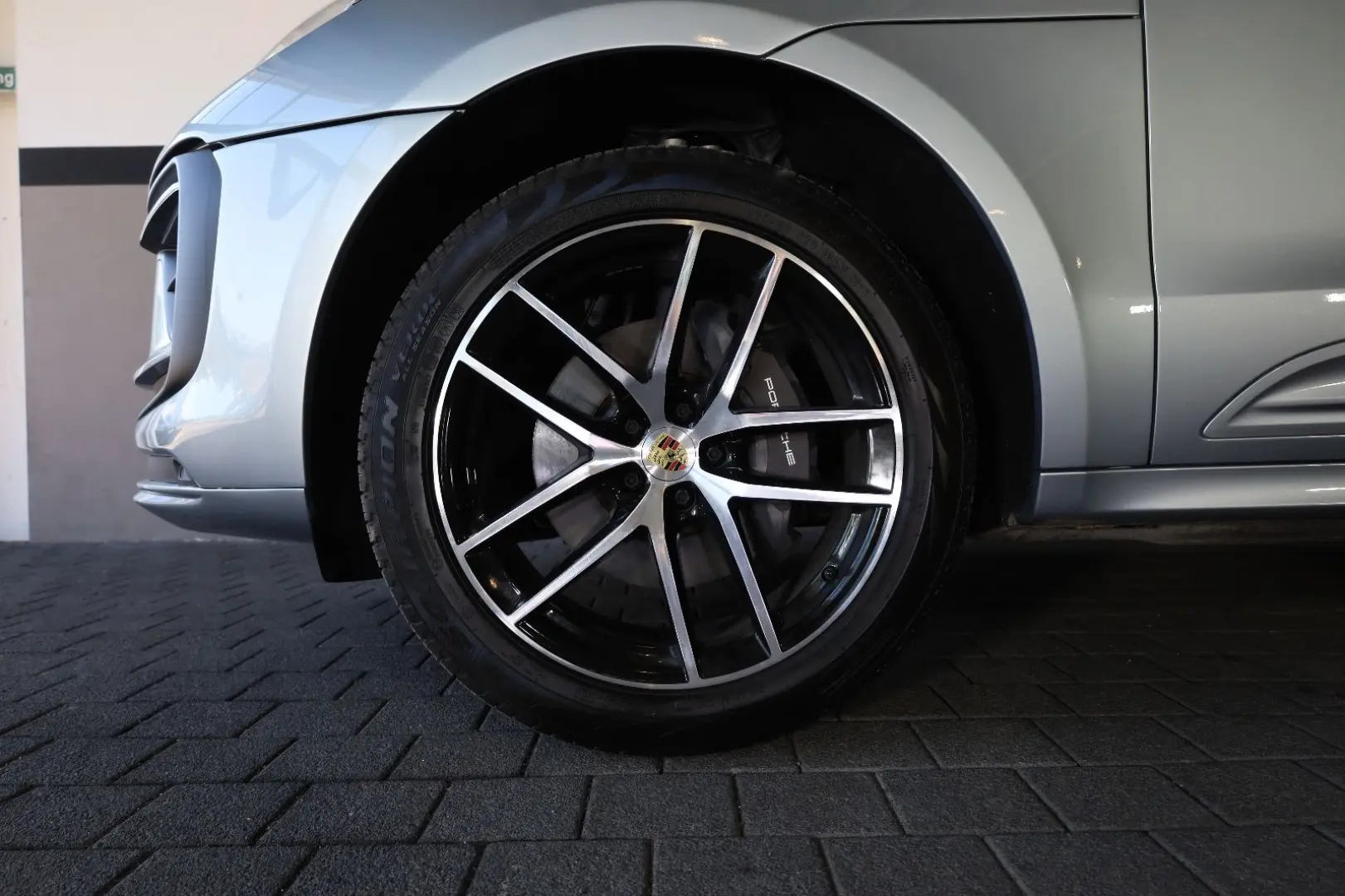 Macan 2.0 AWD/360*/4xSHZ/SBL/LHZ/PANO/TOTW/R20