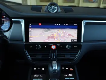 Macan 2.0 AWD/360*/4xSHZ/SBL/LHZ/PANO/TOTW/R20