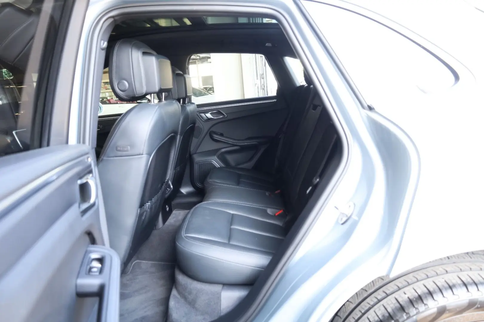 Macan 2.0 AWD/360*/4xSHZ/SBL/LHZ/PANO/TOTW/R20