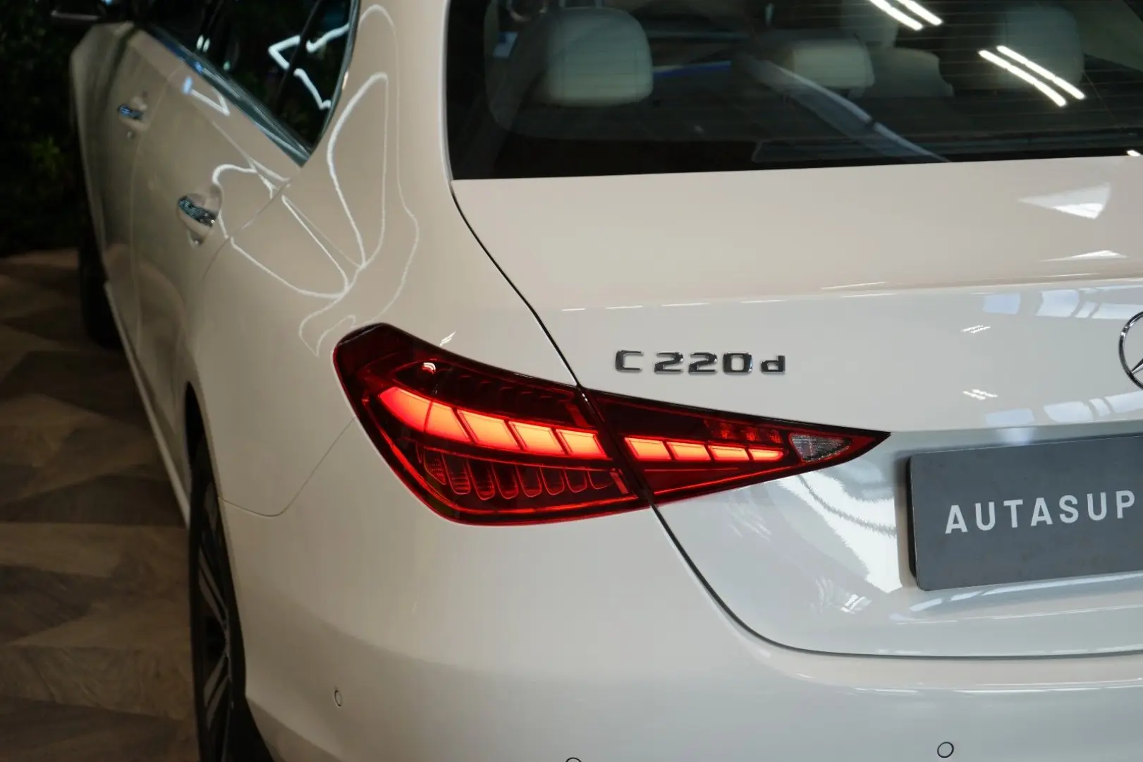 C220d*WARRANTY*LED*360*CARPLAY*32.397€ NETTO