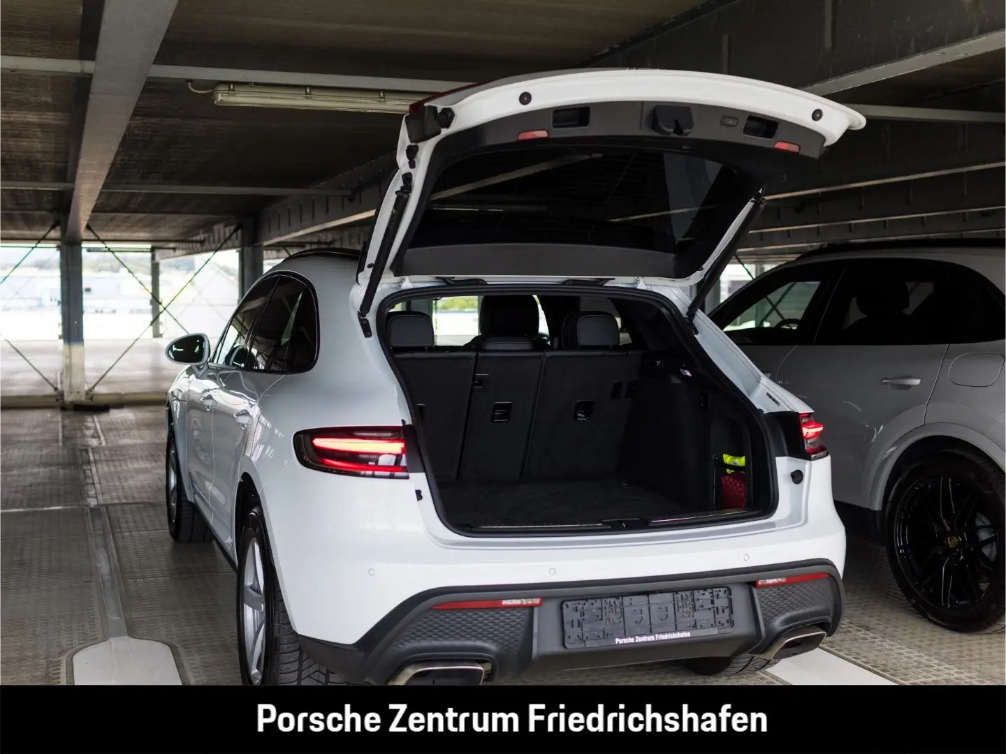 Macan Panorama Abstandstempomat Rückfahrkamera A