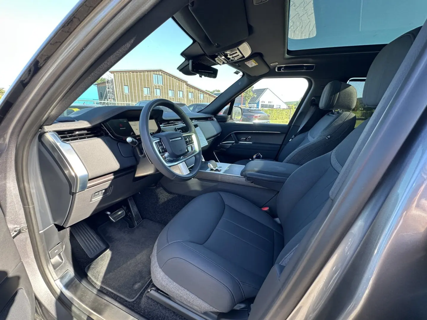 Range Rover P460e Hybrid  HSE Panorama