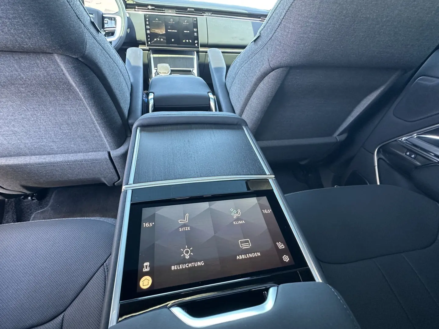 Range Rover P460e Hybrid  HSE Panorama