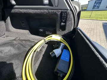 Range Rover P460e Hybrid  HSE Panorama