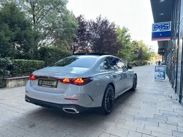 Mercedes E-klasa E300de *AMG*4M*PANO*MEMO*BURM*