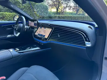 Mercedes E-klasa E300de *AMG*4M*PANO*MEMO*BURM*