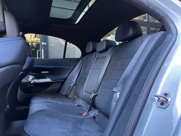 Mercedes E-klasa E300de *AMG*4M*PANO*MEMO*BURM*