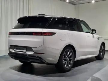 Range Rover Sport D300 Dynamic SE