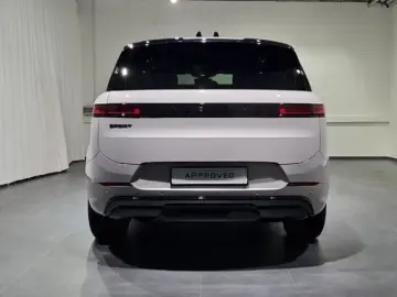 Range Rover Sport D300 Dynamic SE