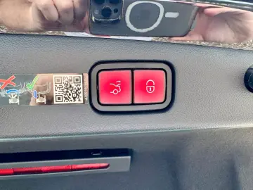 Mercedes-Benz E220d4M/AMG/Line/Pass Display