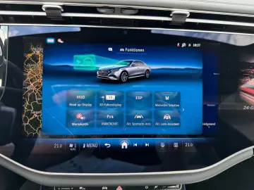 Mercedes-Benz E220d4M/AMG/Line/Pass Display