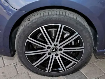 V 300 d EXCLUSIVE lang MBUX+360°+Distr+AHK+M-LED