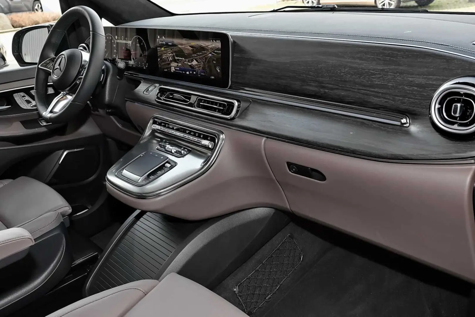 V 300 d EXCLUSIVE lang MBUX+360°+Distr+AHK+M-LED