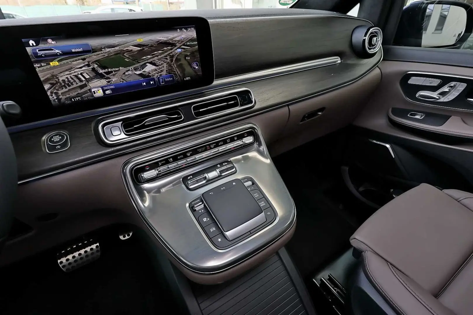 V 300 d EXCLUSIVE lang MBUX+360°+Distr+AHK+M-LED
