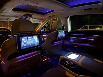 BMW 740