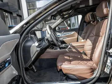 750e xDrive M Sport HUD PANO ACC 360°KAM RFK LM