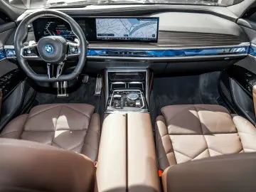 750e xDrive M Sport HUD PANO ACC 360°KAM RFK LM