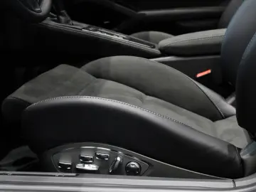 Porsche 718 Spyder RS