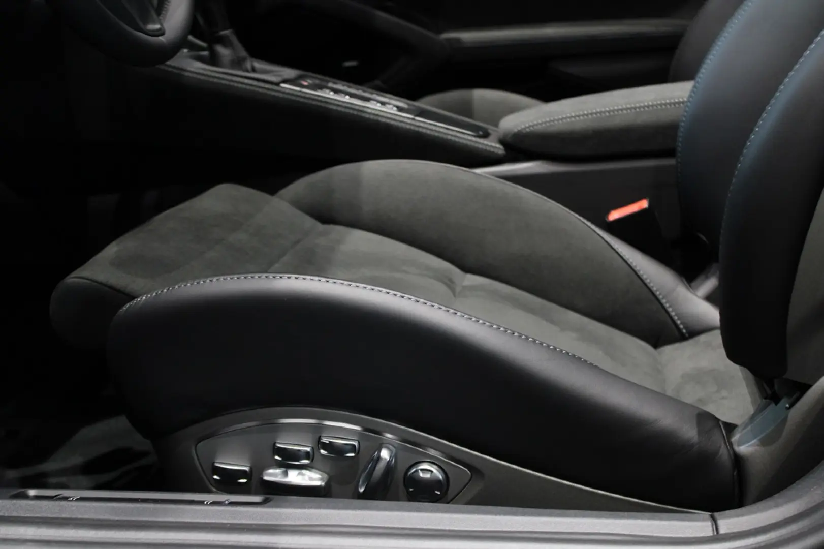 Porsche 718 Spyder RS
