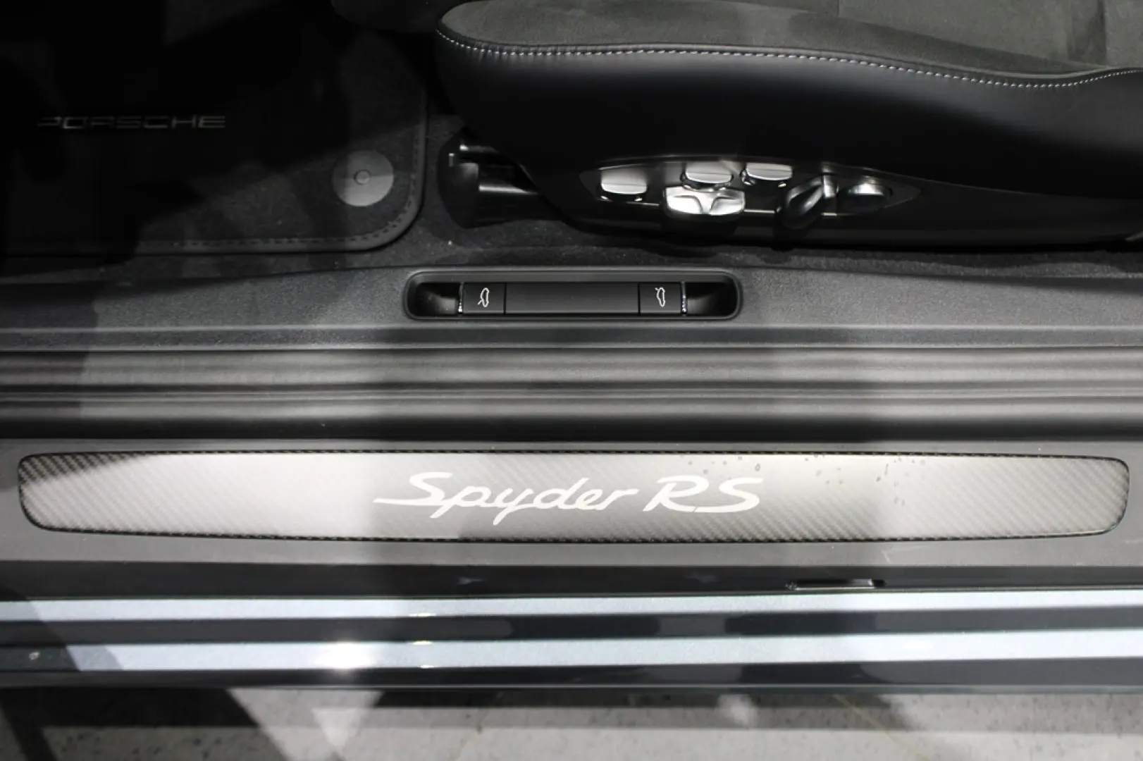 Porsche 718 Spyder RS