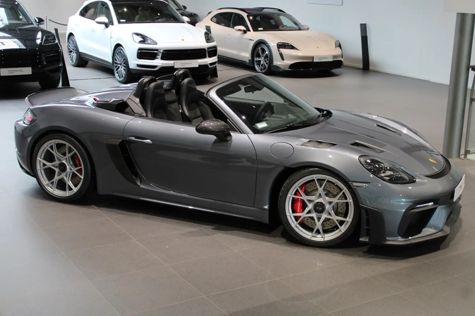 Porsche 718 Spyder RS