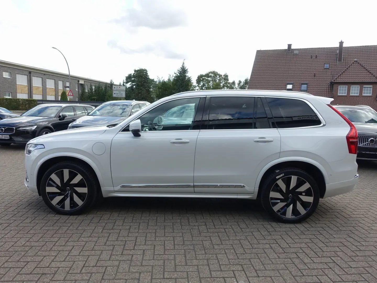 XC90 Plus, T8 AWD Plug-in Hybrid/Four-C/HeapUp
