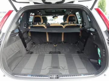 XC90 Plus, T8 AWD Plug-in Hybrid/Four-C/HeapUp