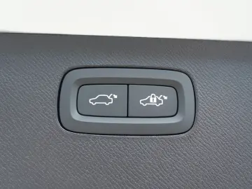 XC90 Plus, T8 AWD Plug-in Hybrid/Four-C/HeapUp