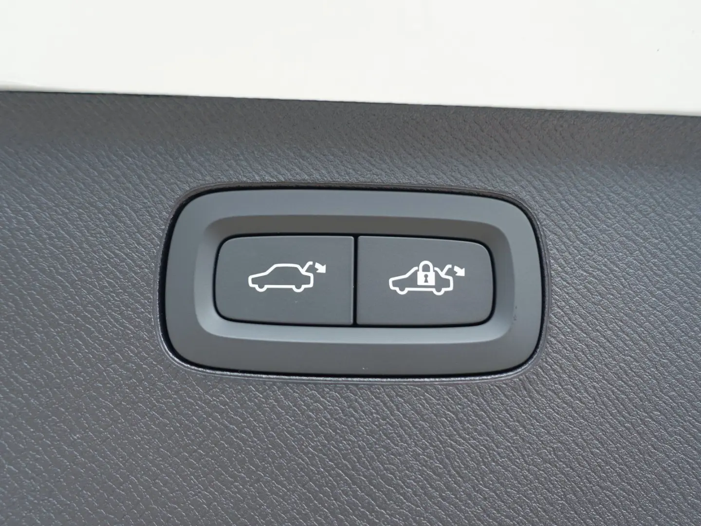 XC90 Plus, T8 AWD Plug-in Hybrid/Four-C/HeapUp