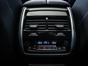 X6 M Competition Carbon* M Drivers
