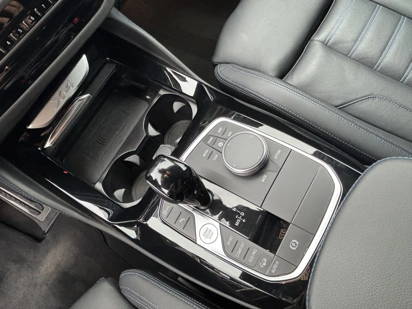 X4 xDrive30d M Sportpaket Panoramadach Standheiz