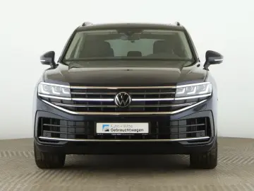 Touareg 3.0 TSIe Elegance 4M *HYBRID*Pano*AHK*Ma