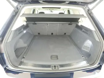 Touareg 3.0 TSIe Elegance 4M *HYBRID*Pano*AHK*Ma