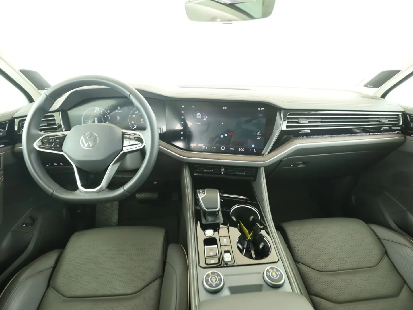 Touareg 3.0 TSIe Elegance 4M *HYBRID*Pano*AHK*Ma