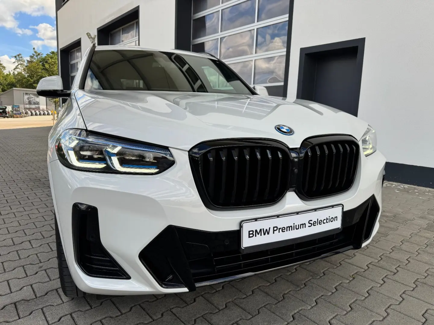 X3 xDrive 30e M-SPORT/AHK/HUD/H&K/360°/LASER/DAB