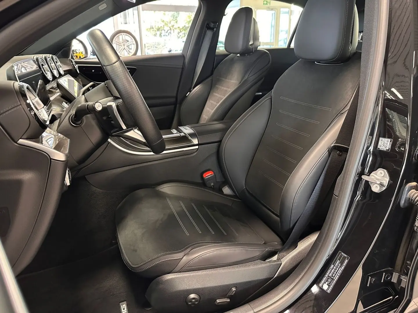 C 200 4Matic LED Leder AMG Line Powerdome 18