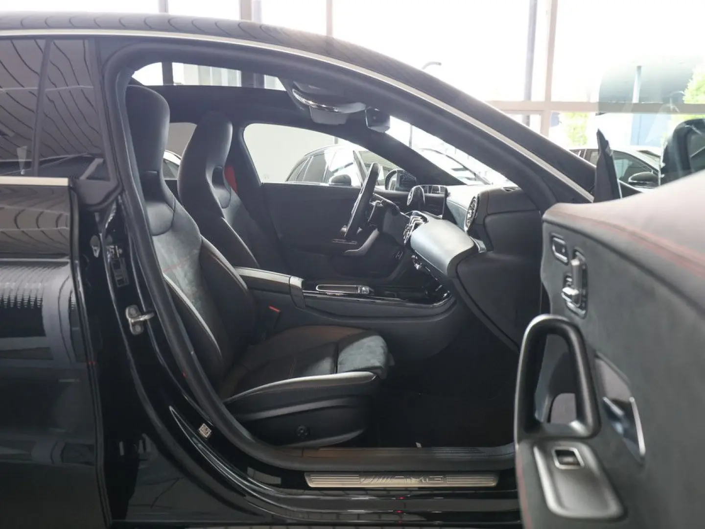 CLA 35 AMG SB 4M Advanced Plus Standhz. LED Pano