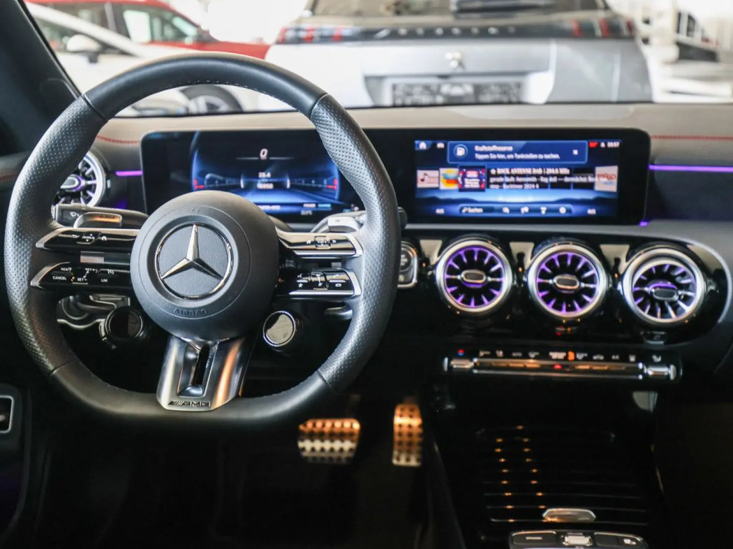 CLA 35 AMG SB 4M Advanced Plus Standhz. LED Pano