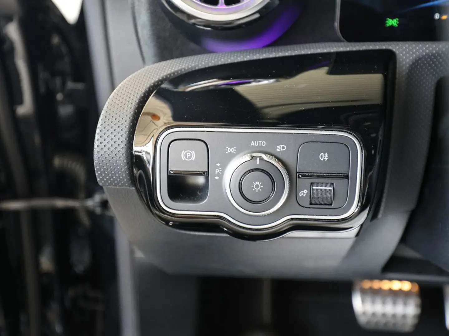 CLA 35 AMG SB 4M Advanced Plus Standhz. LED Pano