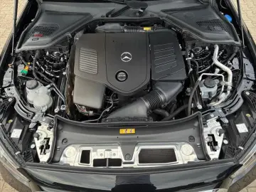 E 400 e 4M Avantg. Panorama DigitalL. Distronic