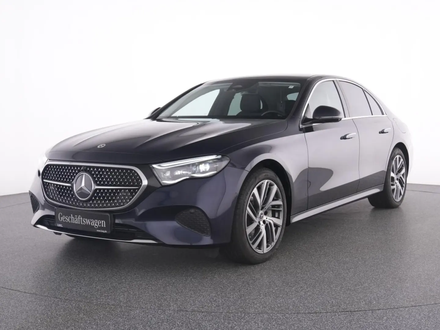 E 300 de 4M AVANTGARDE+PANO+AHK+DC-LADER+KEYLESS