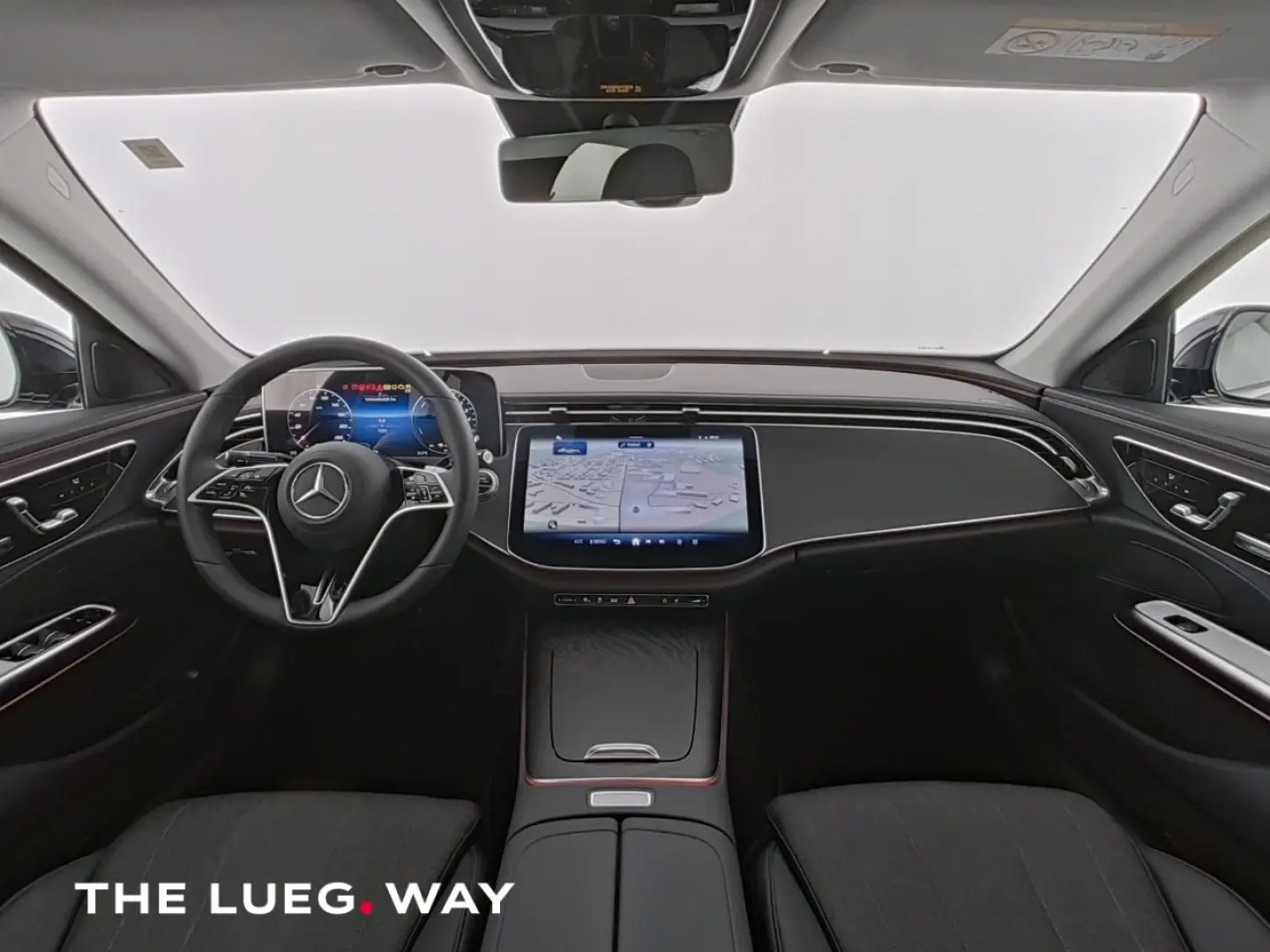 E 300 de 4M AVANTGARDE+PANO+AHK+DC-LADER+KEYLESS