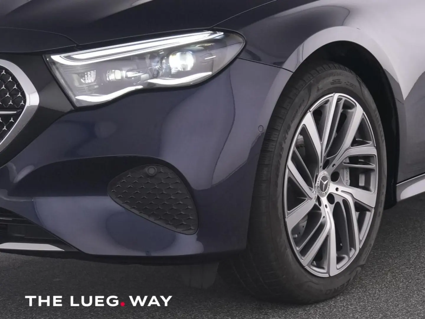 E 300 de 4M AVANTGARDE+PANO+AHK+DC-LADER+KEYLESS