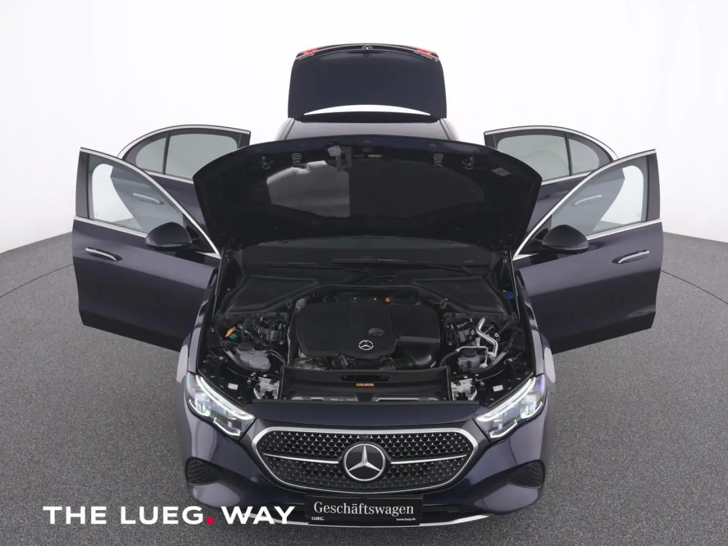 E 300 de 4M AVANTGARDE+PANO+AHK+DC-LADER+KEYLESS