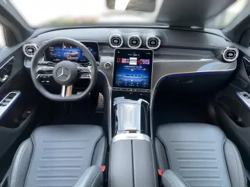 GLC 220 d 4M AMG-Adv+*Pano*AHK*Ambi*Memory*MBUX*