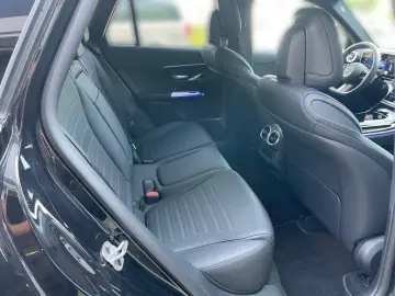 GLC 220 d 4M AMG-Adv+*Pano*AHK*Ambi*Memory*MBUX*